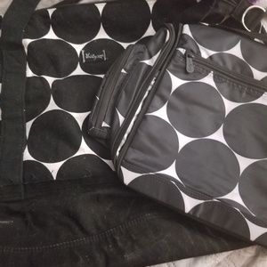 Weekender bag and makeup carrier
